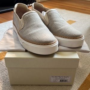 Like New M. Gemi Gina Slip On Sneaker, 39 (8.5)